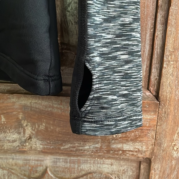 Layer8 Qwick Dry Athletic Long Sleeved 1/4 Zip Size M - Picture 5 of 11